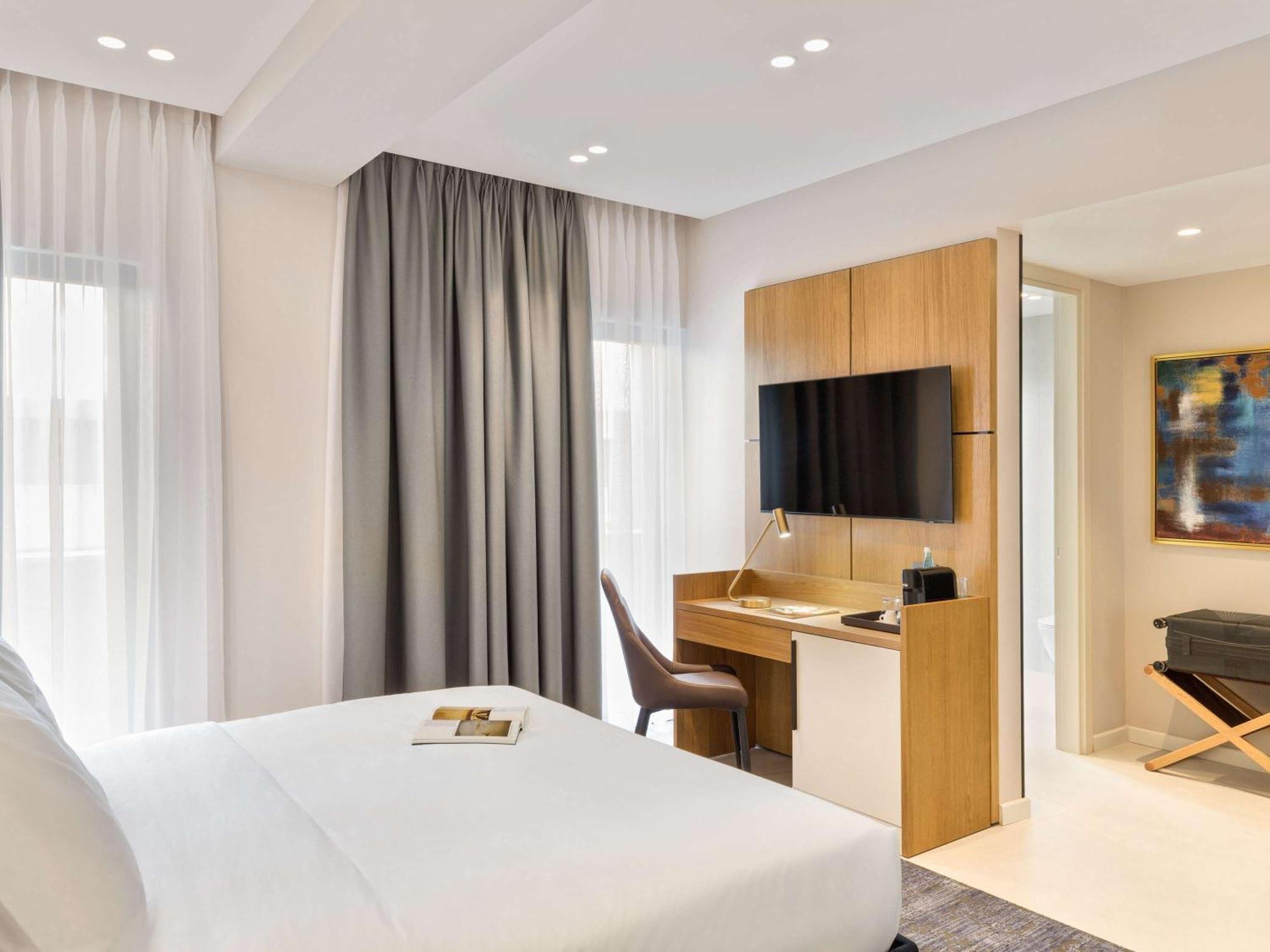 Mercure Тирана Экстерьер фото