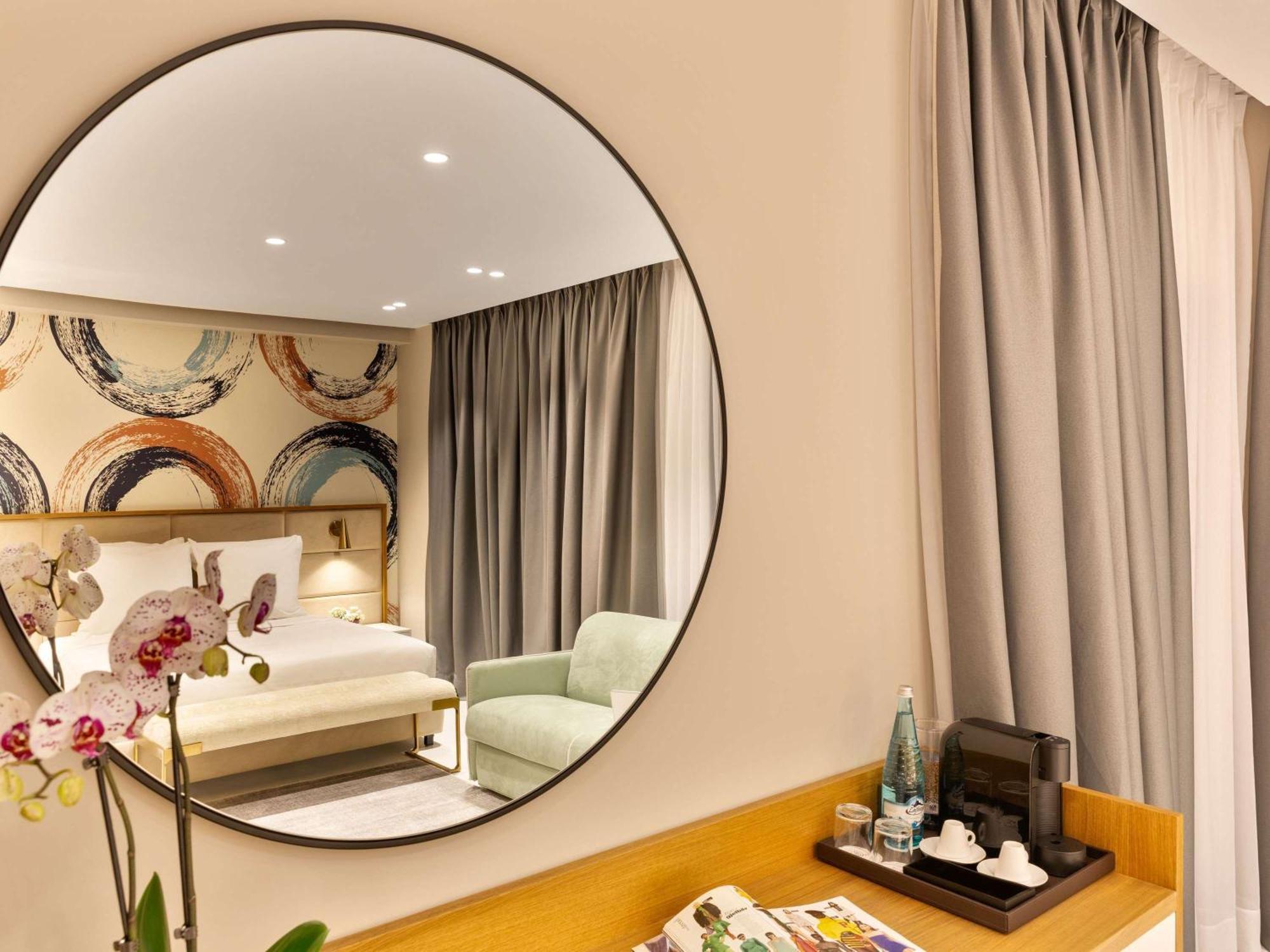 Mercure Тирана Экстерьер фото
