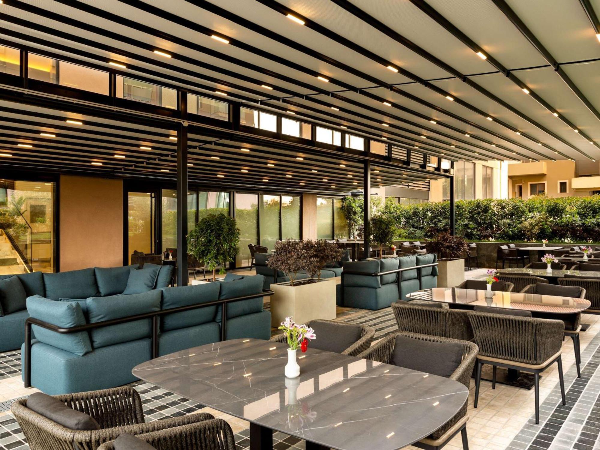 Mercure Тирана Экстерьер фото