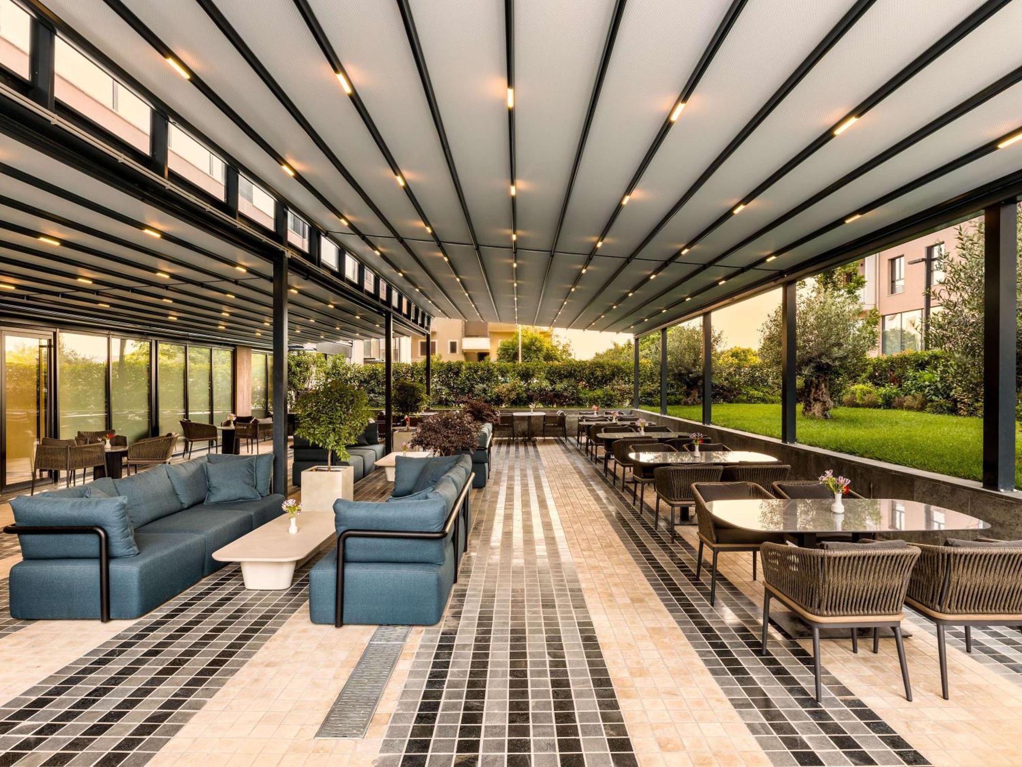 Mercure Тирана Экстерьер фото