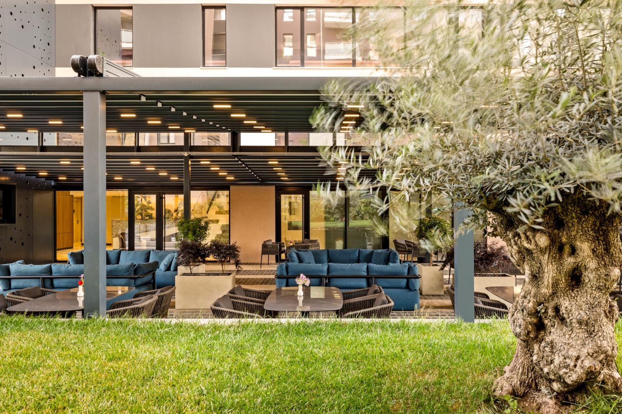 Mercure Тирана Экстерьер фото